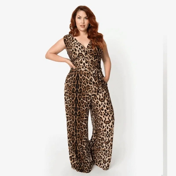 NWOT Rare Unique Vintage Sleeveless Knit Leopard Print Montgomery Jumpsuit - Picture 2 of 14